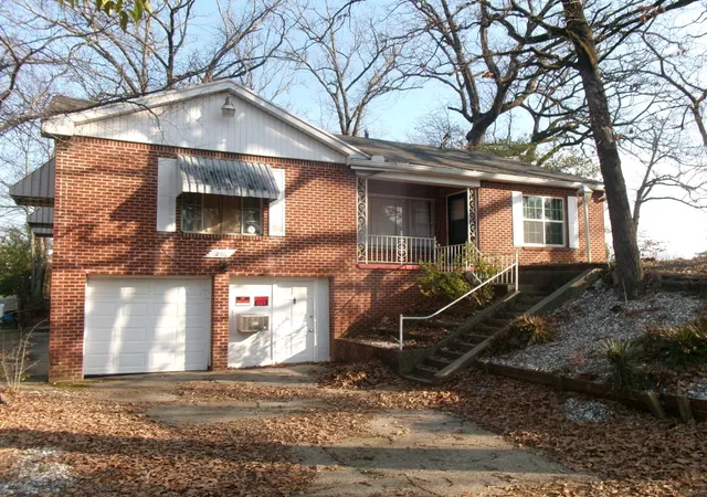 Photo 2 of Single family home for sale at 256 Wichita St, Shreveport, LA 71101 | MLS# 21179802 | Listing updated on 2026-08-27