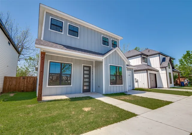Homes for sale in Waxahachie, TX | 708 Perry Ave, Waxahachie, TX 75165 | MLS# 21179908