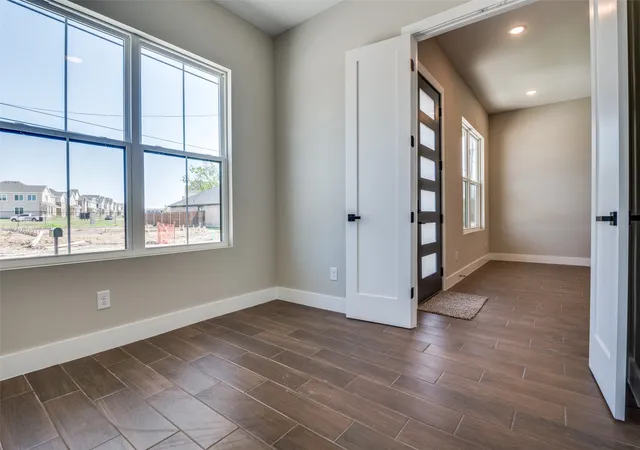 Homes for sale in Waxahachie, TX | 708 Perry Ave, Waxahachie, TX 75165 | MLS# 21179908