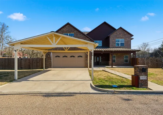 Homes for sale in Lacy Lakeview, TX | 1205 Avenue B, Lacy Lakeview, TX 76705 | MLS# 21176765