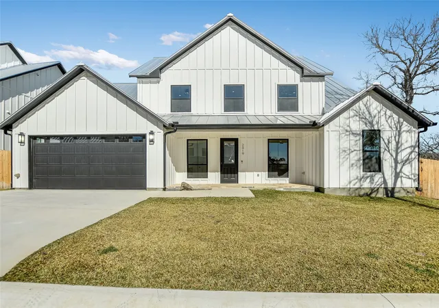 Homes for sale in Kingsland, TX | 2419 Cherry Ln, Kingsland, TX 78639 | MLS# 21163532