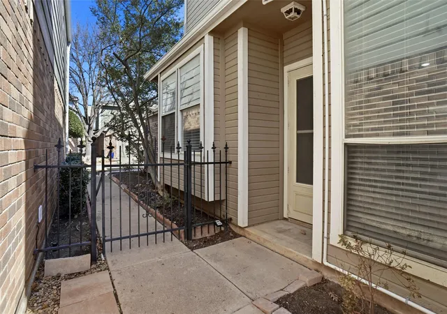 Homes for sale in Colleyville, TX | 1923 Maplewood Trl, Colleyville, TX 76034 | MLS# 21174923