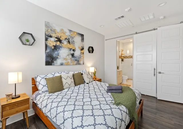 4th image of 1120 Galveston Ave #1, Fort Worth, TX 76104 | MLS# 21177206