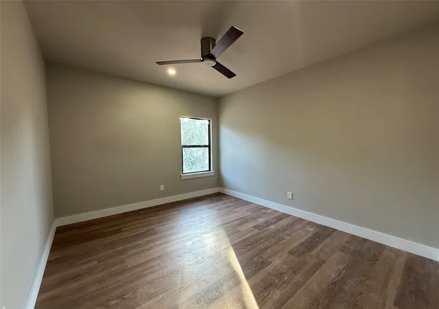 Photo 3 of Sale Pending at 4024 Life Dr, Weatherford, TX 76088 | MLS# 21177886 | Listing updated on 2026-08-31