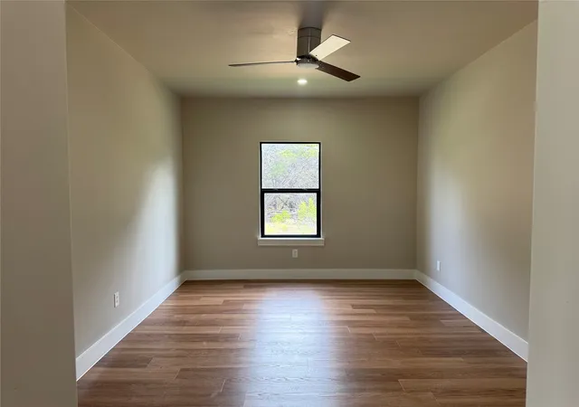 Photo 3 of Single family home for sale at 4024 Life Dr, Weatherford, TX 76088 | MLS# 21177886 | Listing updated on 2026-10-06