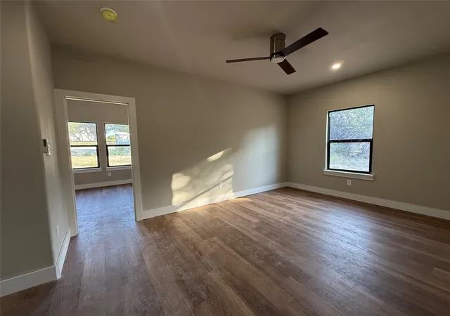 Photo 3 of Sale Pending at 4024 Life Dr, Weatherford, TX 76088 | MLS# 21177886 | Listing updated on 2026-08-31