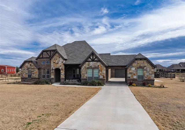 Photo 1 of Single family home for sale at 9111 Iron Mountain Trl, Justin, TX 76247 | MLS# 21180323 | Listing updated on 2026-08-17