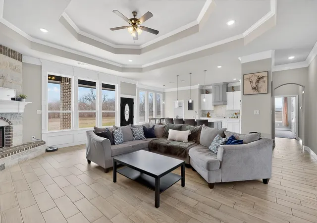 Photo 4 of Single family home for sale at 129 Altom Rd, Springtown, TX 76082 | MLS# 21178217 | Listing updated on 2026-09-23
