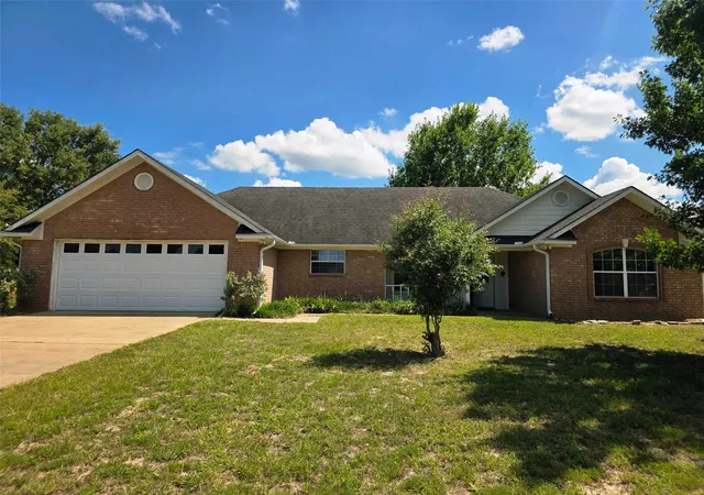 Homes for sale in Holly Lake Ranch, TX | 130 Pueblo Path, Holly Lake Ranch, TX 75765 | MLS# 21175499