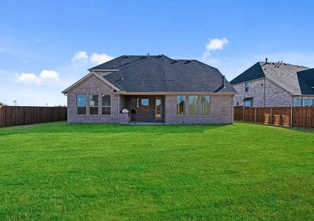 13th image of 229 Pine Leaf Trl, Waxahachie, TX 75165 | MLS# 21180427