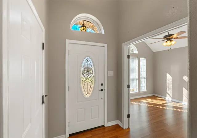 Photo 3 of Single family home for sale at 101 Driftwood Dr, Trinidad, TX 75163 | MLS# 21180519 | Listing updated on 2026-08-25