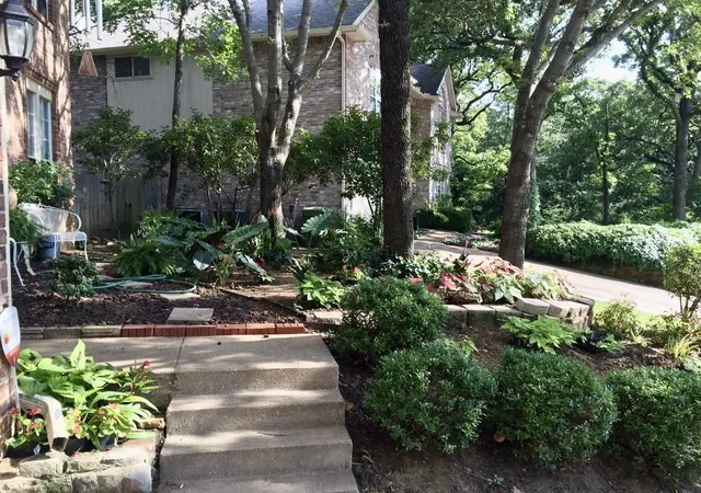 Photo 3 of Single family home for sale at 3504 Creekside Ct, Bedford, TX 76021 | MLS# 21180526 | Listing updated on 2026-07-24