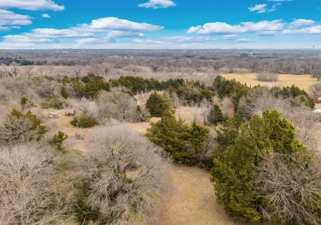31st image of 810 Truman Cir, Lancaster, TX 75146 | MLS# 21180063