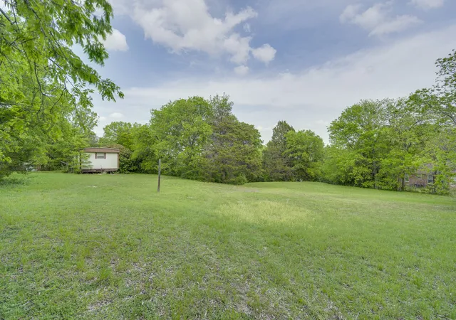 4th image of 810 Truman Cir, Lancaster, TX 75146 | MLS# 21180063