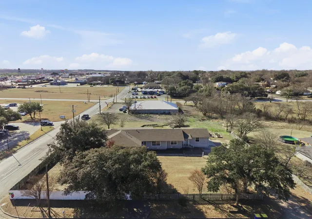 Homes for sale in Hillsboro, TX | 1306 Carr St, Hillsboro, TX 76645 | MLS# 21172143