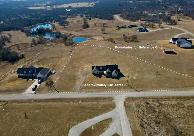 Photo 3 of Single family home for sale at 476 Silver Leaf Dr, Sunset, TX 76270 | MLS# 21177518 | Listing updated on 2026-09-16