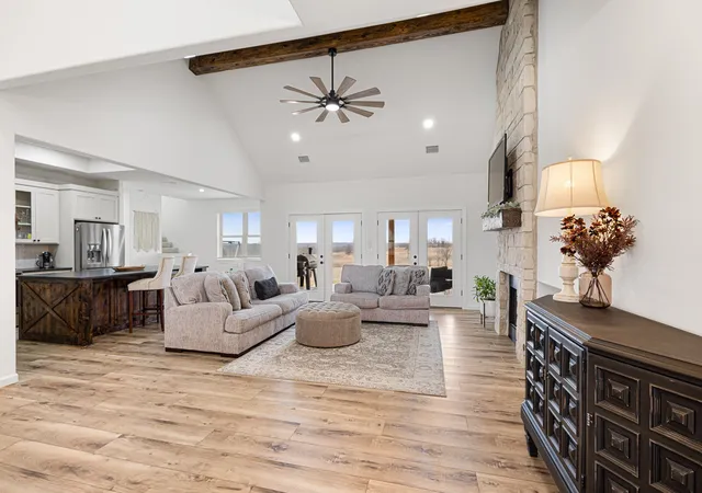 Photo 3 of Single family home for sale at 476 Silver Leaf Dr, Sunset, TX 76270 | MLS# 21177518 | Listing updated on 2026-09-16