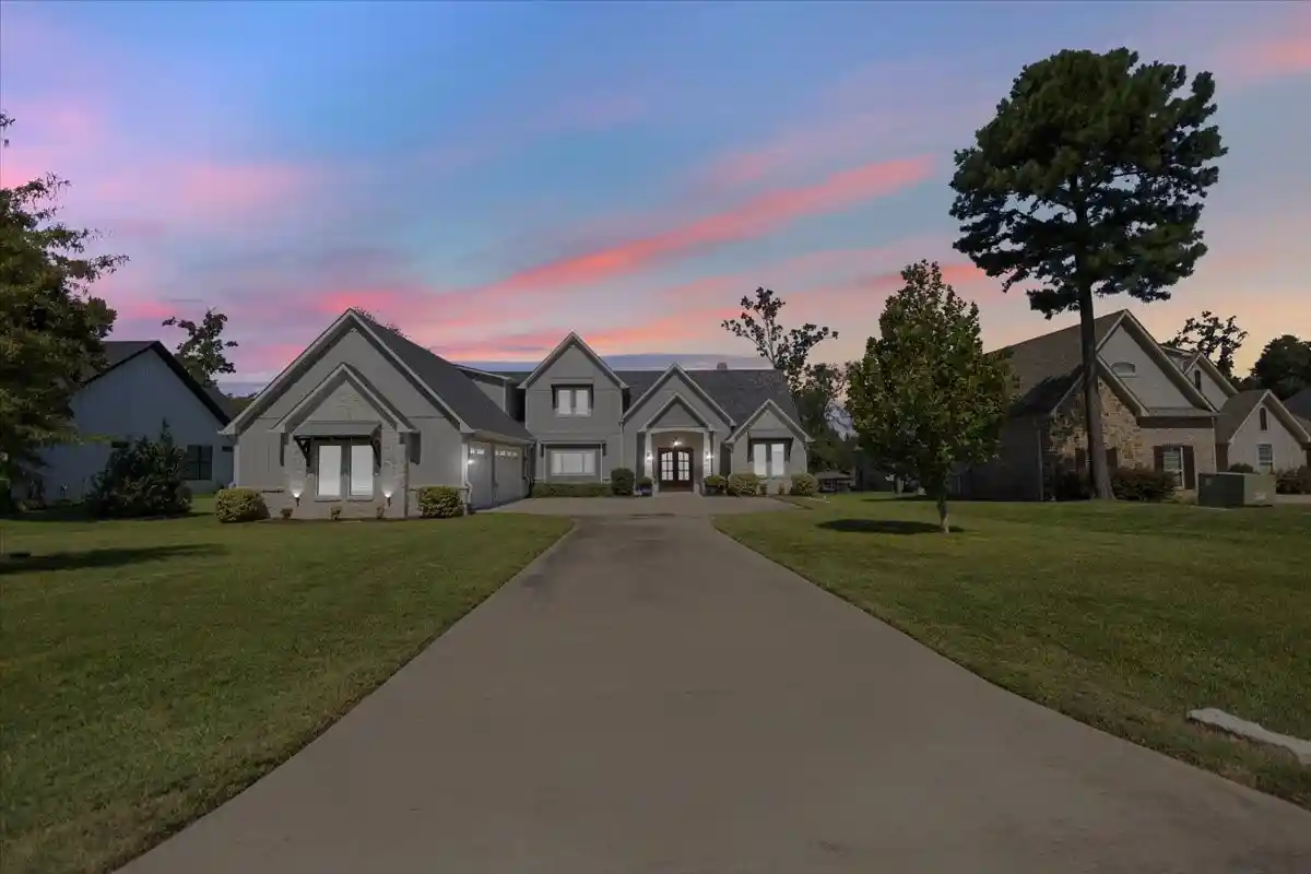 Single family home for sale at 5502 Nathan Dr, Chandler, TX 75758 | MLS# 21171709
