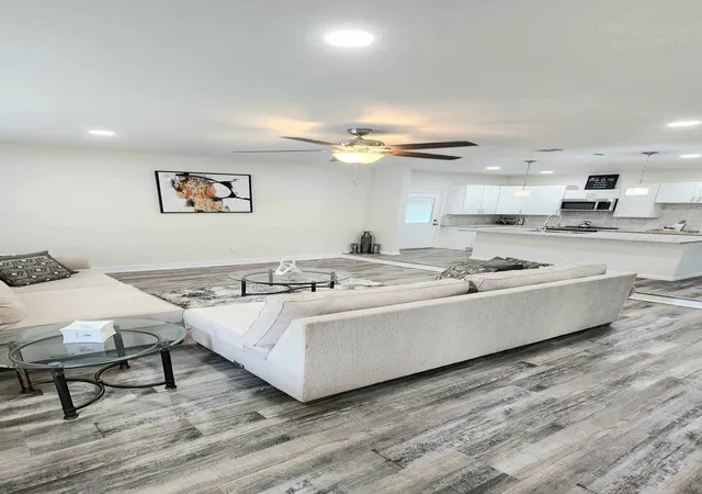 2nd image of 2000 May St, Fort Worth, TX 76110 | MLS# 21180833