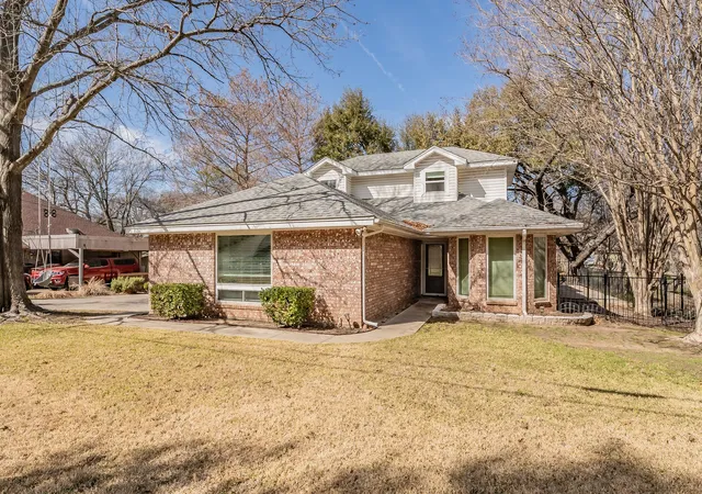 Photo 1 of Single family home for sale at 4218 Mojave Dr, Granbury, TX 76049 | MLS# 21180532 | Listing updated on 2026-09-02