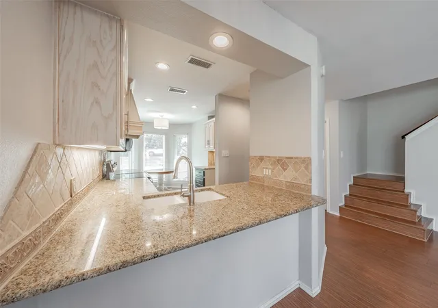 Photo 4 of Single family home for sale at 4218 Mojave Dr, Granbury, TX 76049 | MLS# 21180532 | Listing updated on 2026-09-02
