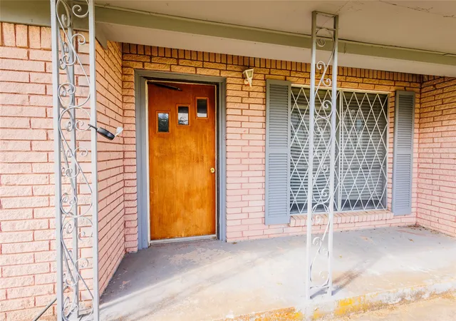 Homes for sale in Malone, TX | 307 W Mesquite, Malone, TX 76660 | MLS# 21180645