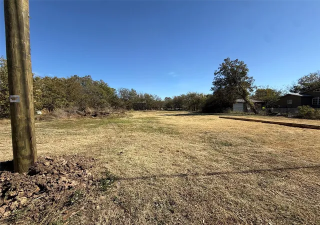 Homes for sale in Jacksboro, TX | 316 N 2nd St, Jacksboro, TX 76458 | MLS# 21180944