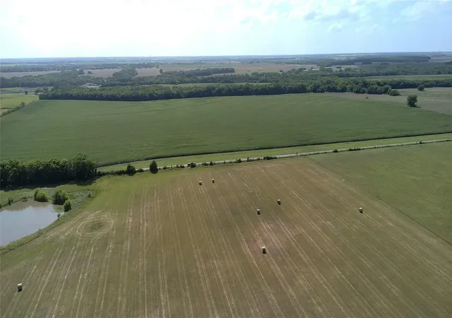 Photo 2 of Land for sale at Tbd 400 Blk Jay Rd, Van Alstyne, TX 75495 | MLS# 21180977 | Listing updated on 2026-07-26