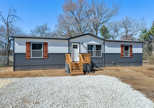Photo 1 of Manufactured home for sale at 589 Cr 167, Whitesboro, TX 76273 | MLS# 21181019 | Listing updated on 2026-08-04
