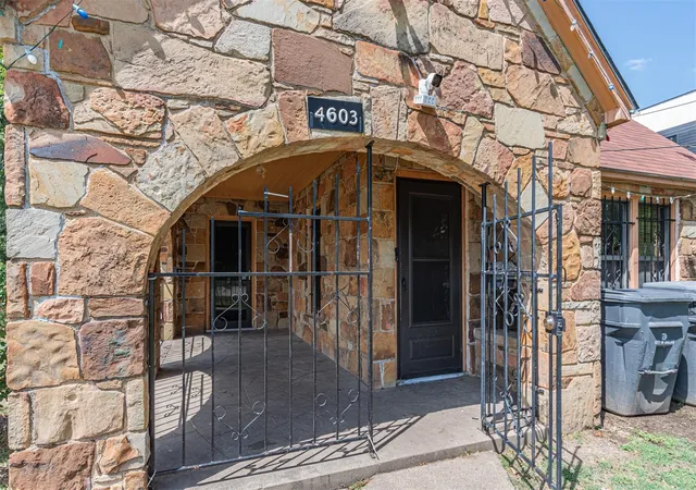 Photo 3 of Single family home for sale at 4603 Fairmount St, Dallas, TX 75219 | MLS# 21181112 | Listing updated on 2026-08-20