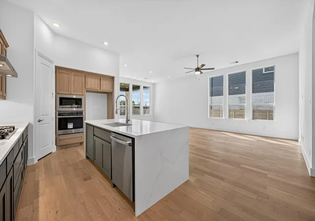 Photo 3 of Single family home for sale at 9809 Oak Glade Dr, Denton, TX 76207 | MLS# 21180517 | Listing updated on 2026-08-24