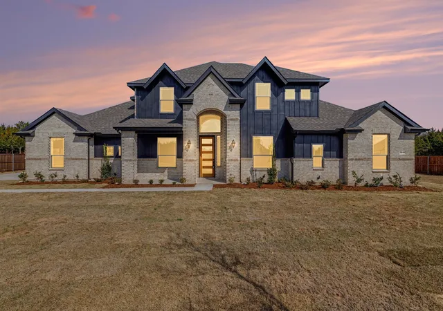 Photo 1 of Single family home for sale at 7041 Champion Rd, Midlothian, TX 76065 | MLS# 21181222 | Listing updated on 2026-09-26