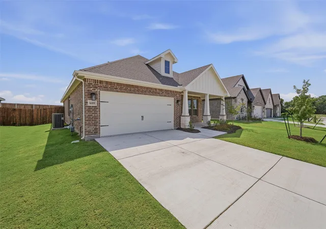 Photo 3 of Single family home for sale at 608 Sand Piper Ln, Anna, TX 75409 | MLS# 21181298 | Listing updated on 2026-09-18