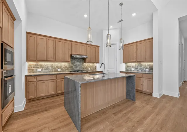 Photo 2 of Single family home for sale at 9820 Oak Glade Dr, Denton, TX 76207 | MLS# 21180536 | Listing updated on 2026-08-19