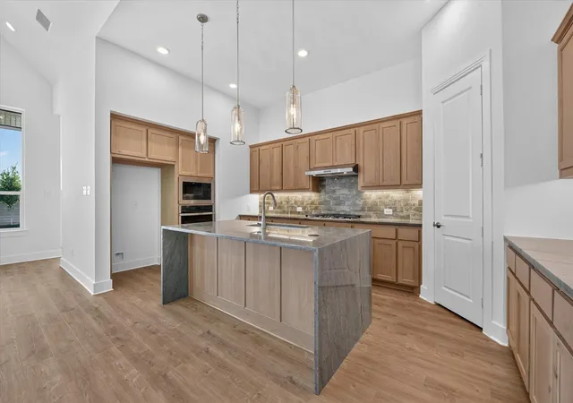 Photo 3 of Single family home for sale at 9820 Oak Glade Dr, Denton, TX 76207 | MLS# 21180536 | Listing updated on 2026-08-19