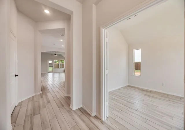 Photo 3 of Sale Pending at 288 Coronado Ct, Granbury, TX 76048 | MLS# 21181372 | Listing updated on 2026-07-14