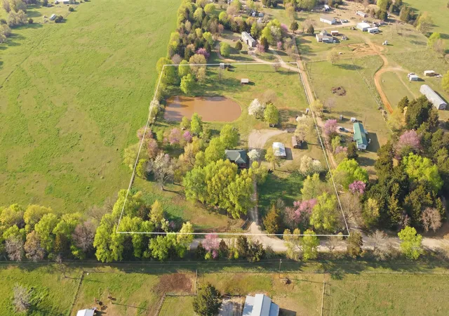 Homes for sale in Whitesboro, TX | 697 County Road 166, Whitesboro, TX 76273 | MLS# 21181233