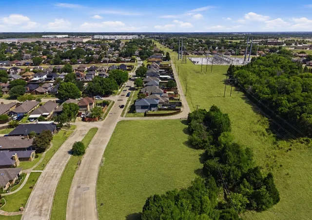Photo 3 of Land for sale at 700 Winding Creek Dr, Mesquite, TX 75149 | MLS# 21181393 | Listing updated on 2026-10-05
