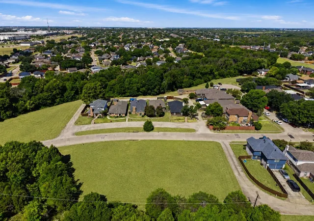 Photo 4 of Land for sale at 700 Winding Creek Dr, Mesquite, TX 75149 | MLS# 21181393 | Listing updated on 2026-10-05