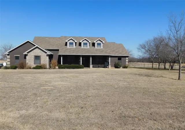Homes for sale in Jermyn, TX | 204 Jermyn Ave, Jermyn, TX 76459 | MLS# 21181513