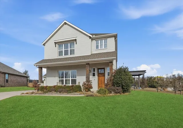 Photo 1 of Single family home for sale at 212 Blue Stem Ln, Aledo, TX 76008 | MLS# 21180601 | Listing updated on 2026-10-06