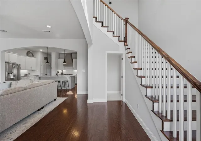 Photo 3 of Single family home for sale at 212 Blue Stem Ln, Aledo, TX 76008 | MLS# 21180601 | Listing updated on 2026-10-06