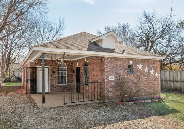 Photo 3 of Sale Pending at 1732 Murdock, Dallas, TX 75217 | MLS# 21181769 | Listing updated on 2026-07-12