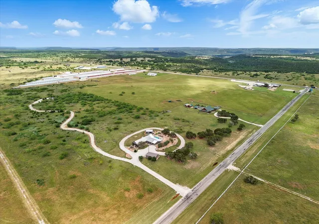 Homes for sale in Strawn, TX | 186 W Hellsgate Dr #ACRES 11, Strawn, TX 76475 | MLS# 21181827