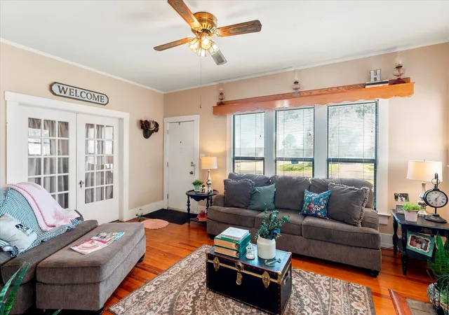 Homes for sale in Mt Pleasant, TX | 1702 W 1St St, Mt Pleasant, TX 75455 | MLS# 21182024