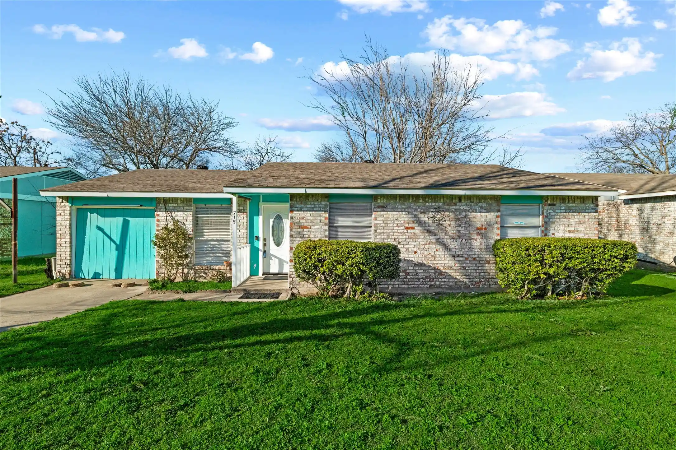 Photo 1 of Single family home for sale at 715 Sun Valley Dr, Duncanville, TX 75116 | MLS# 21181630 | Listing updated on 2026-10-14