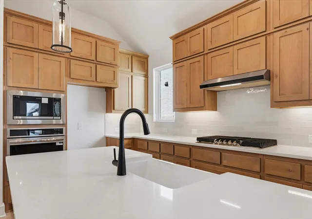 Photo 3 of Sale Pending at 2068 Cuellar Wy, Van Alstyne, TX 75495 | MLS# 21181633 | Listing updated on 2026-07-19