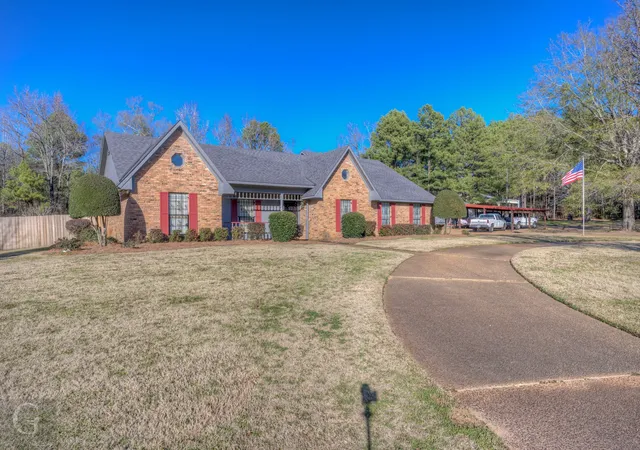 Photo 3 of Single family home for sale at 111 White Rd, Frierson, LA 71027 | MLS# 21182469 | Listing updated on 2026-08-28