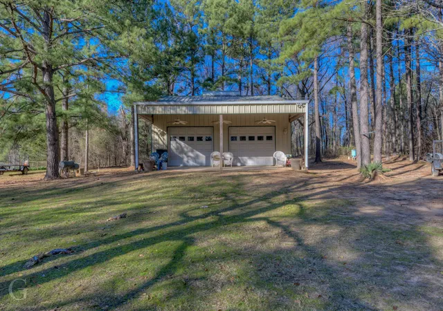 Photo 4 of Single family home for sale at 111 White Rd, Frierson, LA 71027 | MLS# 21182469 | Listing updated on 2026-08-28