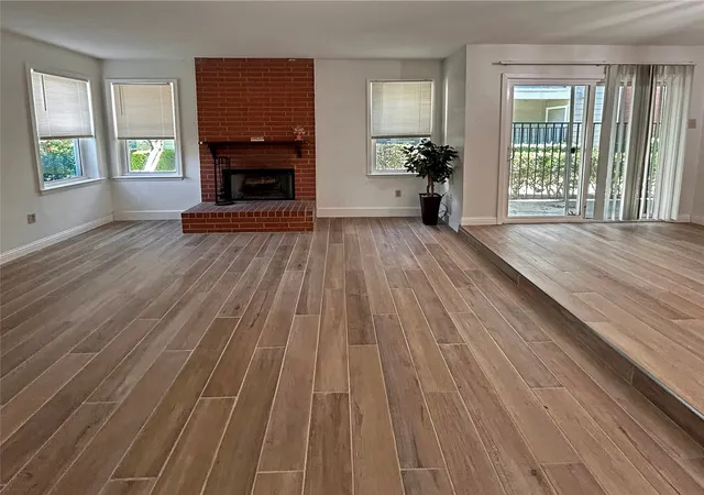 Listing Photo 3 - Condo for sale in building located at 6900 Skillman St, Dallas, TX 75231 - Unit #304C